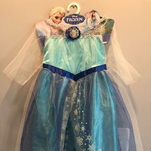 SOLD‼️ Disney Frozen Elsa Dress Halloween Costume